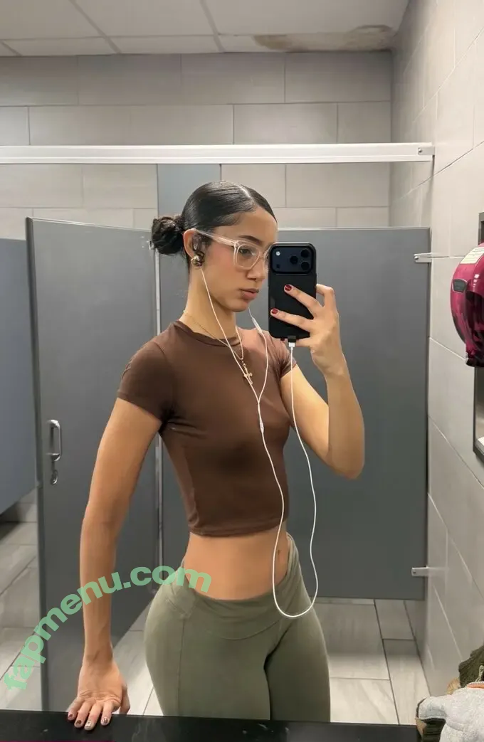 ewmxt nude photo #0178 (Bakedovary / Eliana / lalayravo / woahnatty)