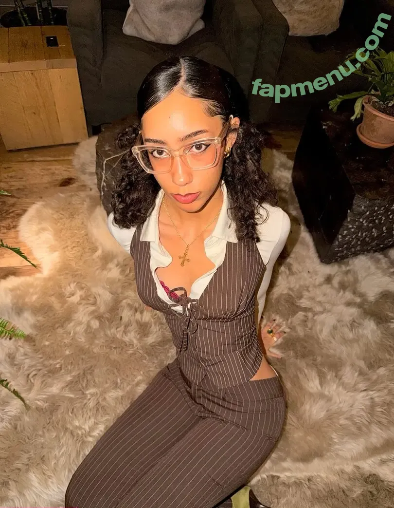 ewmxt nude photo #0181 (Bakedovary / Eliana / lalayravo / woahnatty)