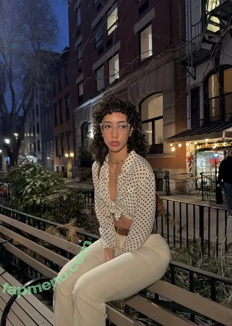 ewmxt nude photo #0282 (Bakedovary / Eliana / lalayravo / woahnatty)