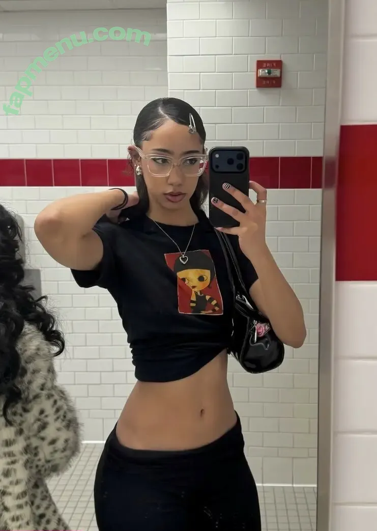 ewmxt nude photo #0299 (Bakedovary / Eliana / lalayravo / woahnatty)