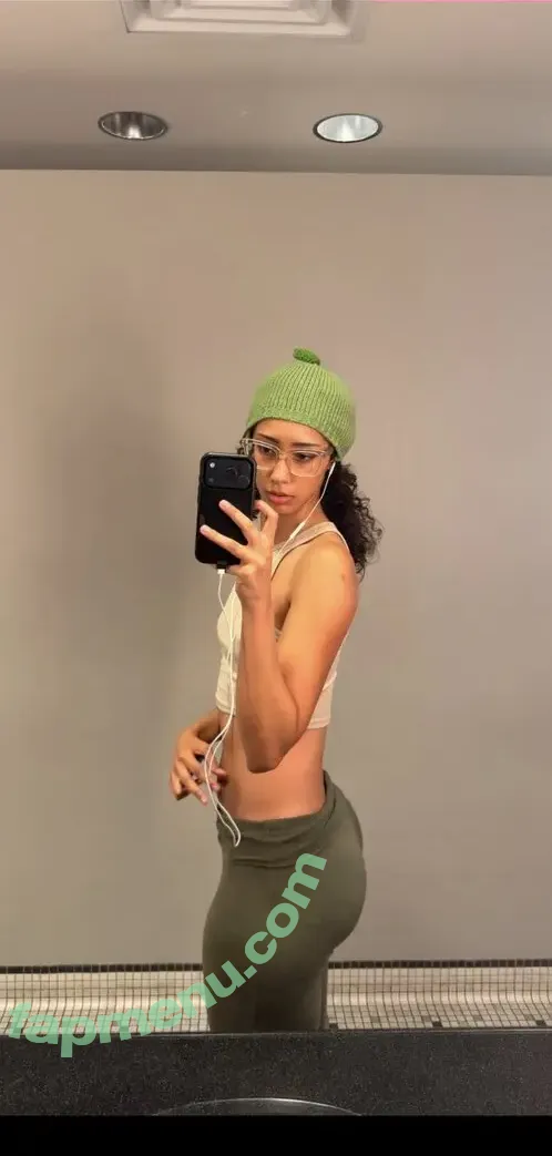 ewmxt nude photo #0488 (Bakedovary / Eliana / lalayravo / woahnatty)