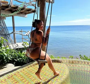 Exactly Essence / emonneeyy / exactly.e nude photo #0001