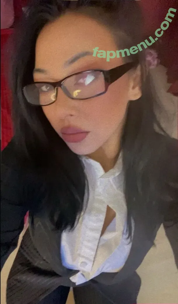 Exoticb3auty nude photo #0010 (Exoticb3auty)