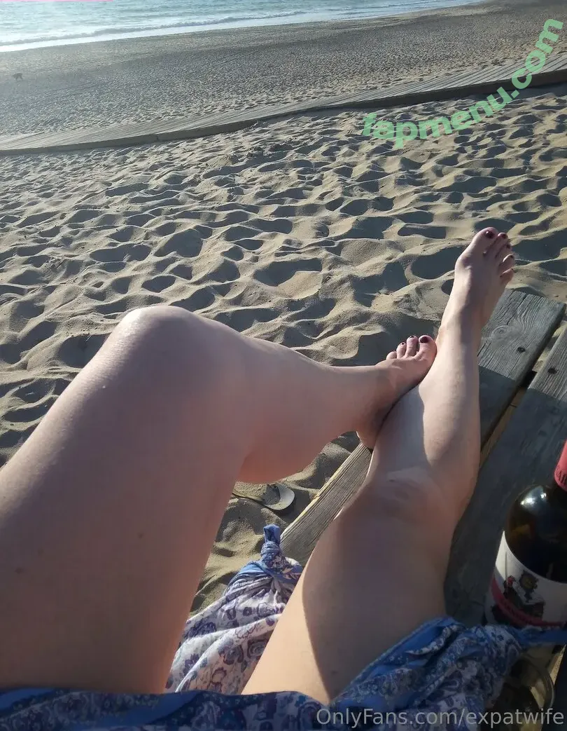 expatwife nude photo #0065 (the.expatwife)