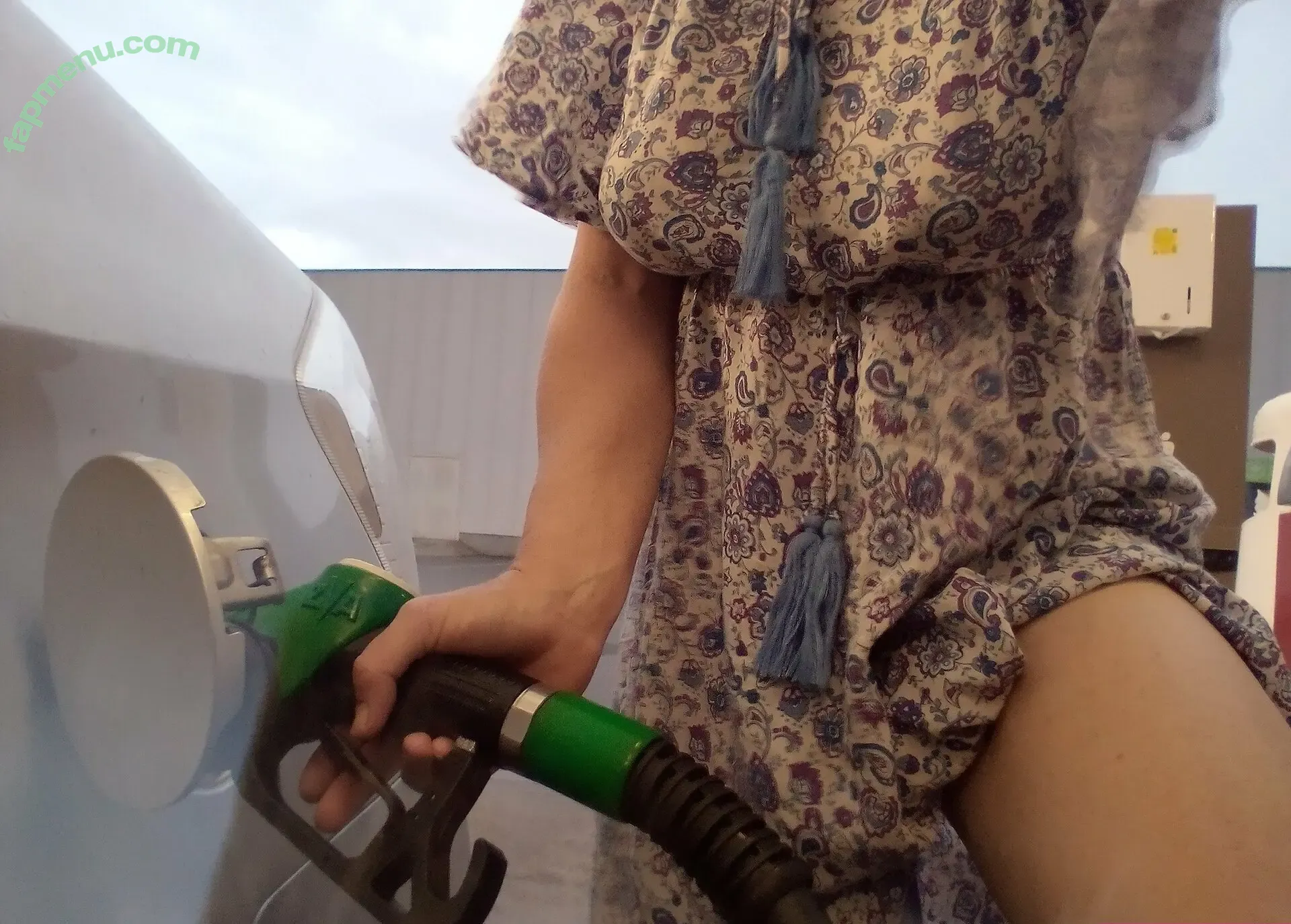 expatwife nude photo #0079 (the.expatwife)