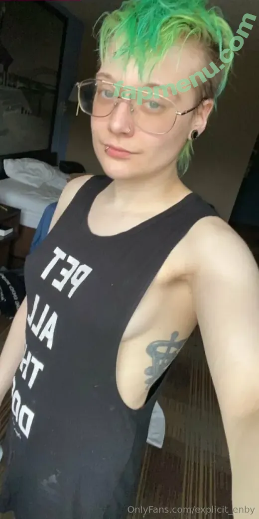 explicit_enby nude photo #0129 (mxmike_)