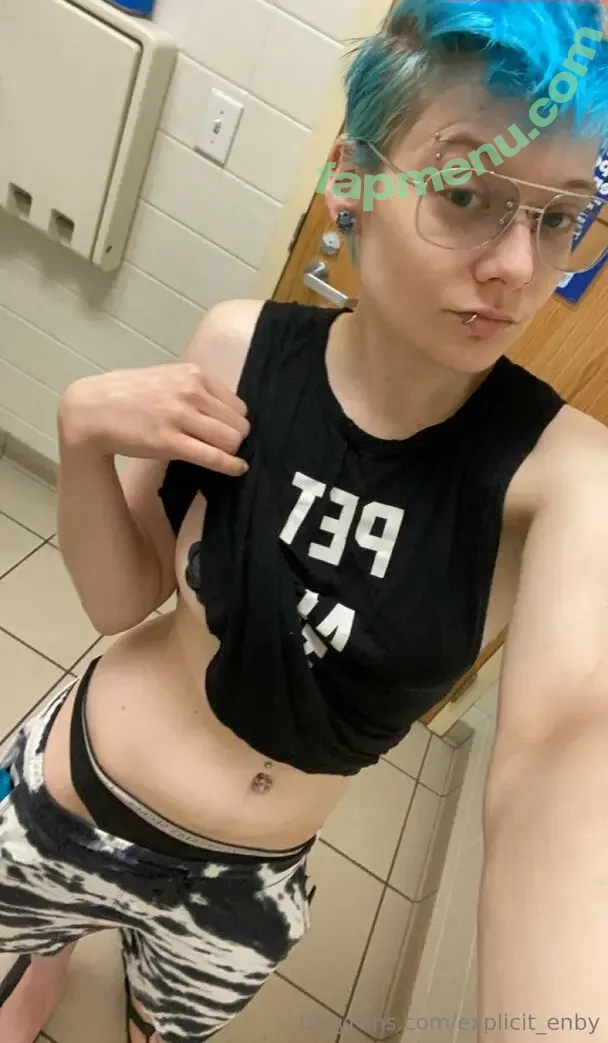 explicit_enby nude photo #0139 (mxmike_)