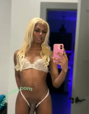 explicitlyarmani / itzbarbianna nude photo #0010