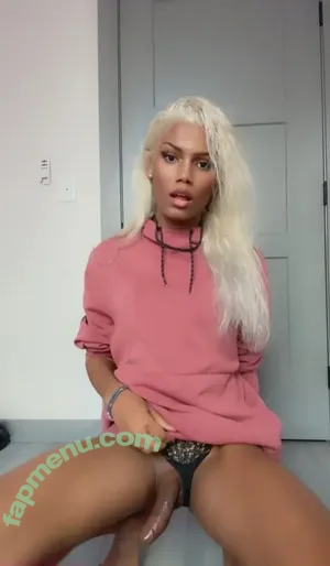 explicitlyarmani / itzbarbianna nude photo #0012