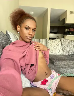 explicitlyarmani / itzbarbianna nude photo #0017