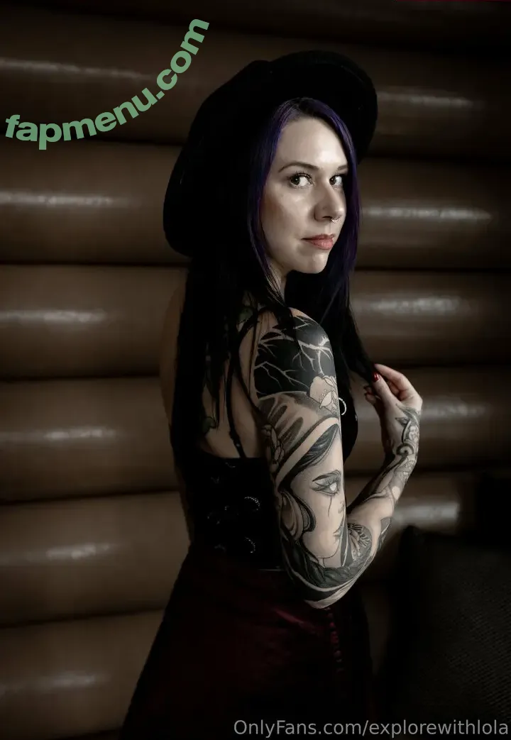 Explorewithlola nude photo #0021 (Explorewithlolasparks / Lola Sparks)