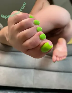 explosivetoess / explosive_toes_fp nude photo #0028