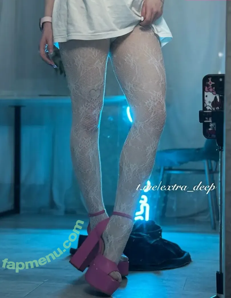 Extrachka nude photo #0029 (extra_deep / extra_reborn)