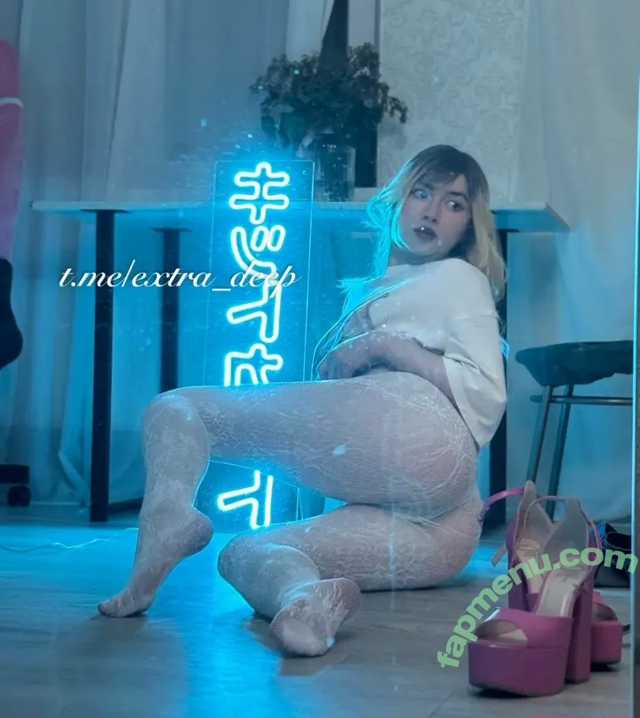 Extrachka nude photo #0031 (extra_deep / extra_reborn)