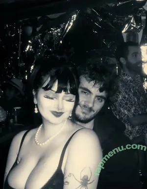 Extragal / extraroxy / grace4nne nude photo #0048