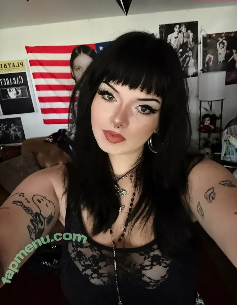 Extragal nude photo #0055 (extraroxy / grace4nne)