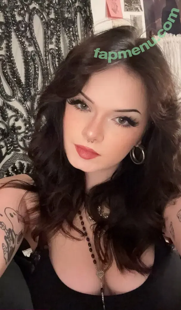 Extragal nude photo #0059 (extraroxy / grace4nne)