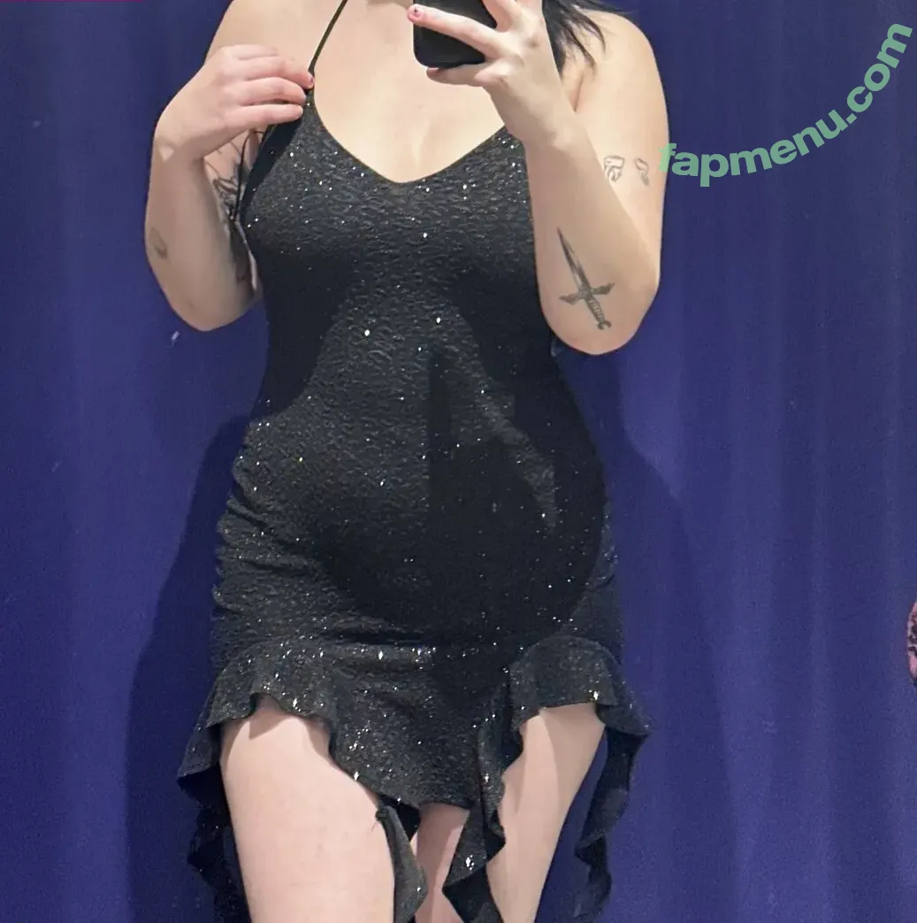 Extragal nude photo #0066 (extraroxy / grace4nne)