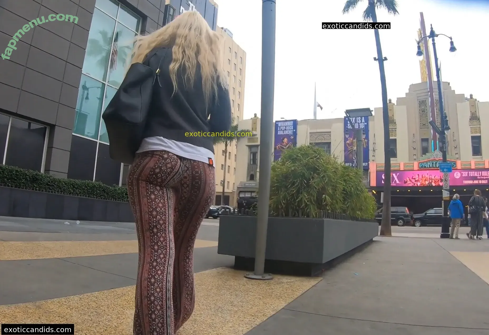 Extreme Jiggly Candids nude photo #0003 (reel)