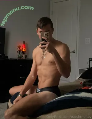 ezschmoney / ezmo1ney nude photo #0005