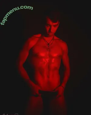 ezschmoney / ezmo1ney nude photo #0012