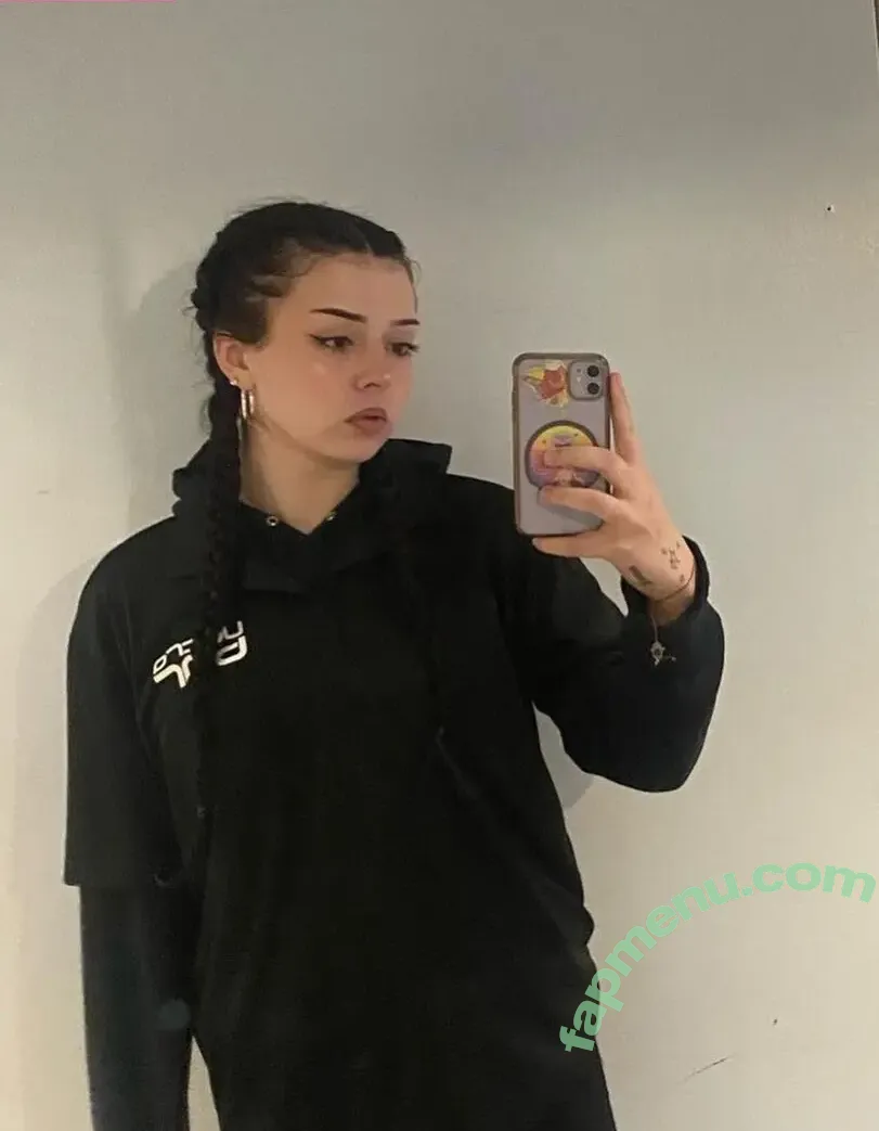 ezsy nude photo #0049 (ezszy / ezzy4444 / ladyliberty20)