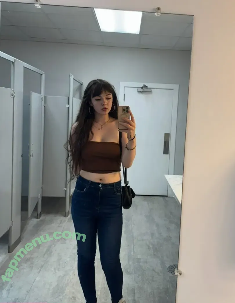 ezsy nude photo #0050 (ezszy / ezzy4444 / ladyliberty20)