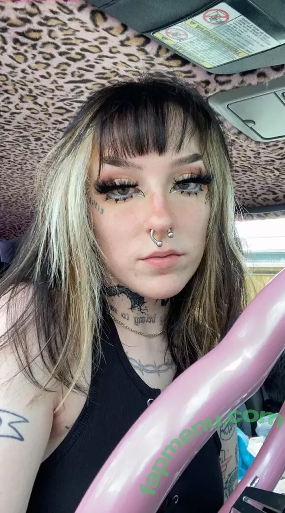 f_urbee nude photo #0032 (furbee._ / furbs0)