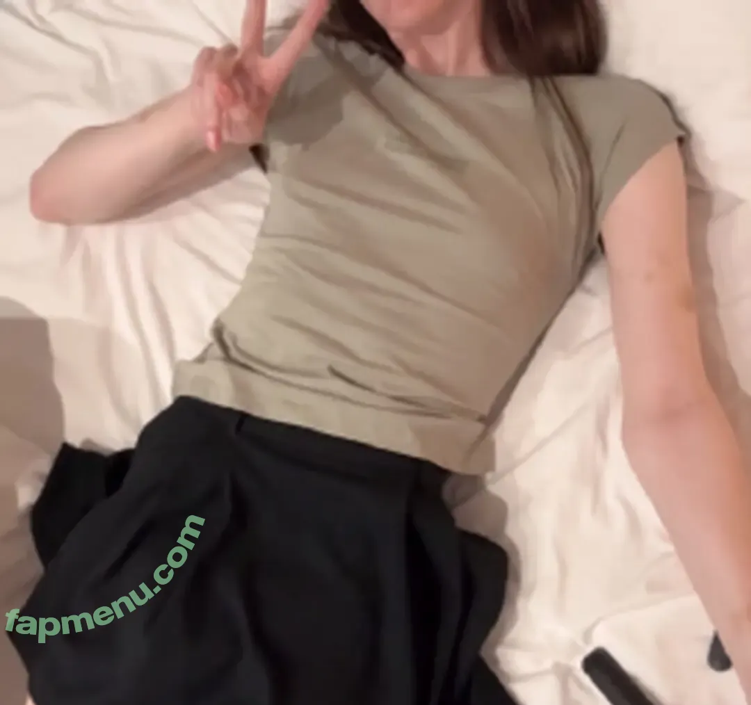 F1nn5ter nude photo #0003 (rosetwitch)