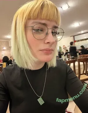 F4micom / F4mi nude photo #0020