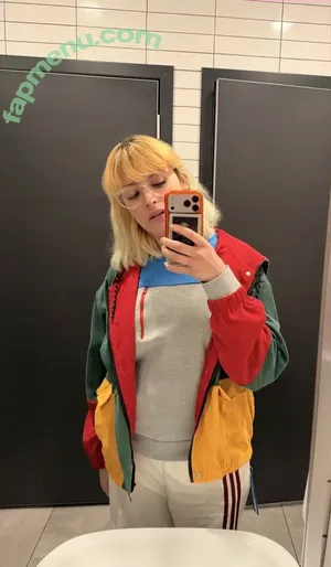 F4micom / F4mi nude photo #0023