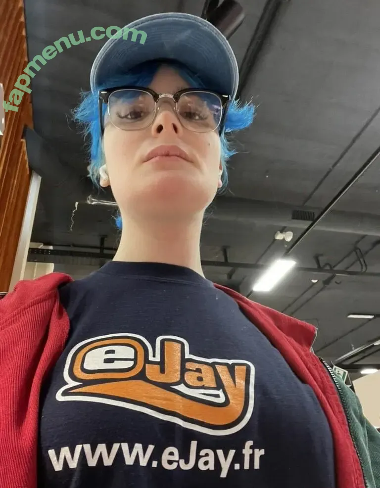 F4micom nude photo #0029 (F4mi)