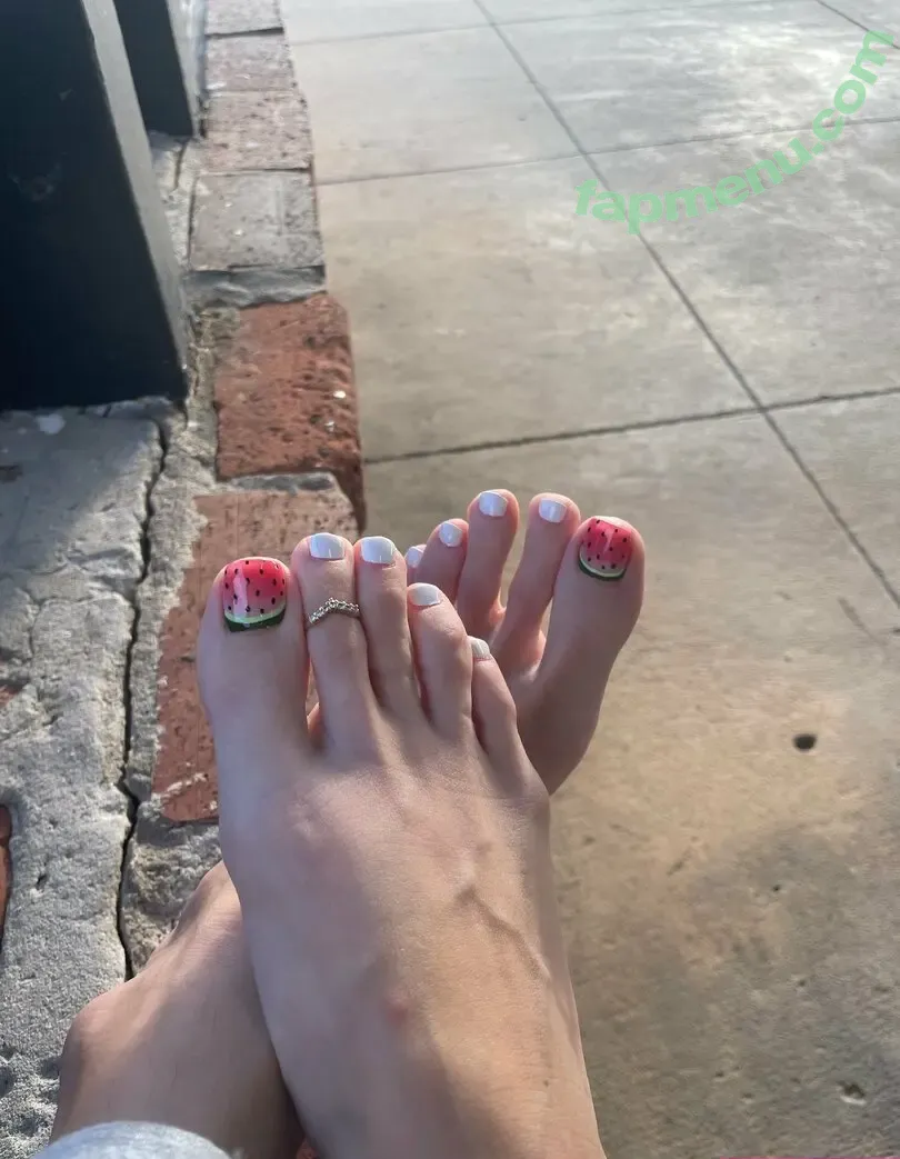 faavblondiee nude photo #0022 (faavblondiee)