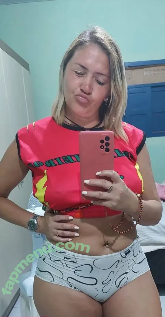 Fabiana Grafiteira nude photo #0020 (fabianagrafitheira / fabianagrafitheiraa)