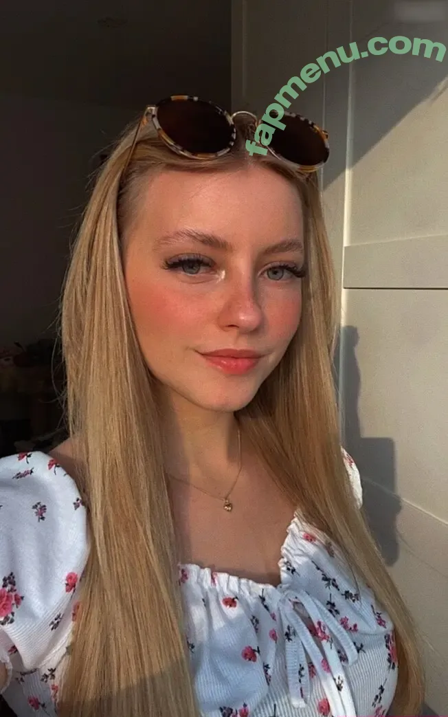 FabienneXIII nude photo #0002 (FabienneXIII)