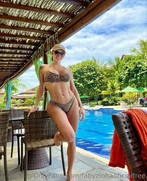 fabyzinhaoficialfree / fabyzinhaa.oficial nude photo #0100