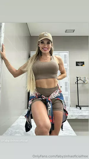 fabyzinhaoficialfree / fabyzinhaa.oficial nude photo #0345