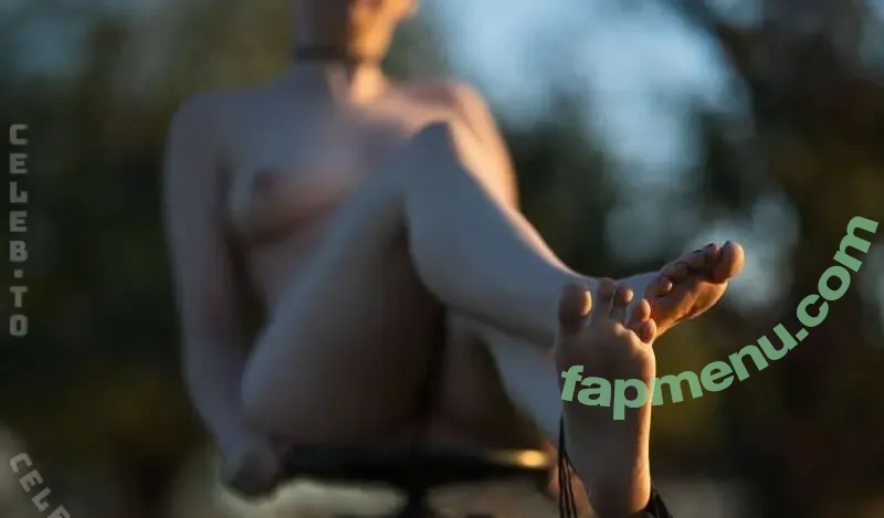 Fae Nyx nude photo #0057 (iamfaenyx)