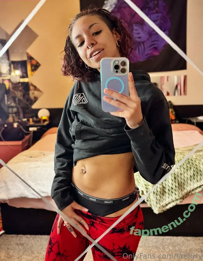 faefury nude photo #0012 (goblinfae_)