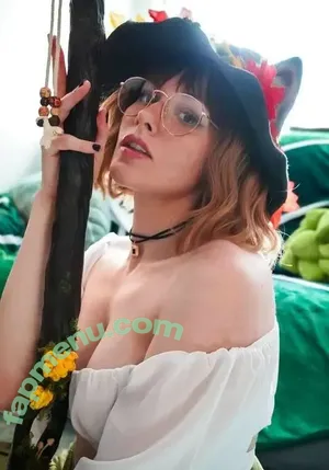Faelia / Faeliafire / justfaelia nude photo #0004