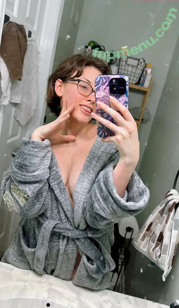 faeliafire nude photo #0091 (justfaelia)