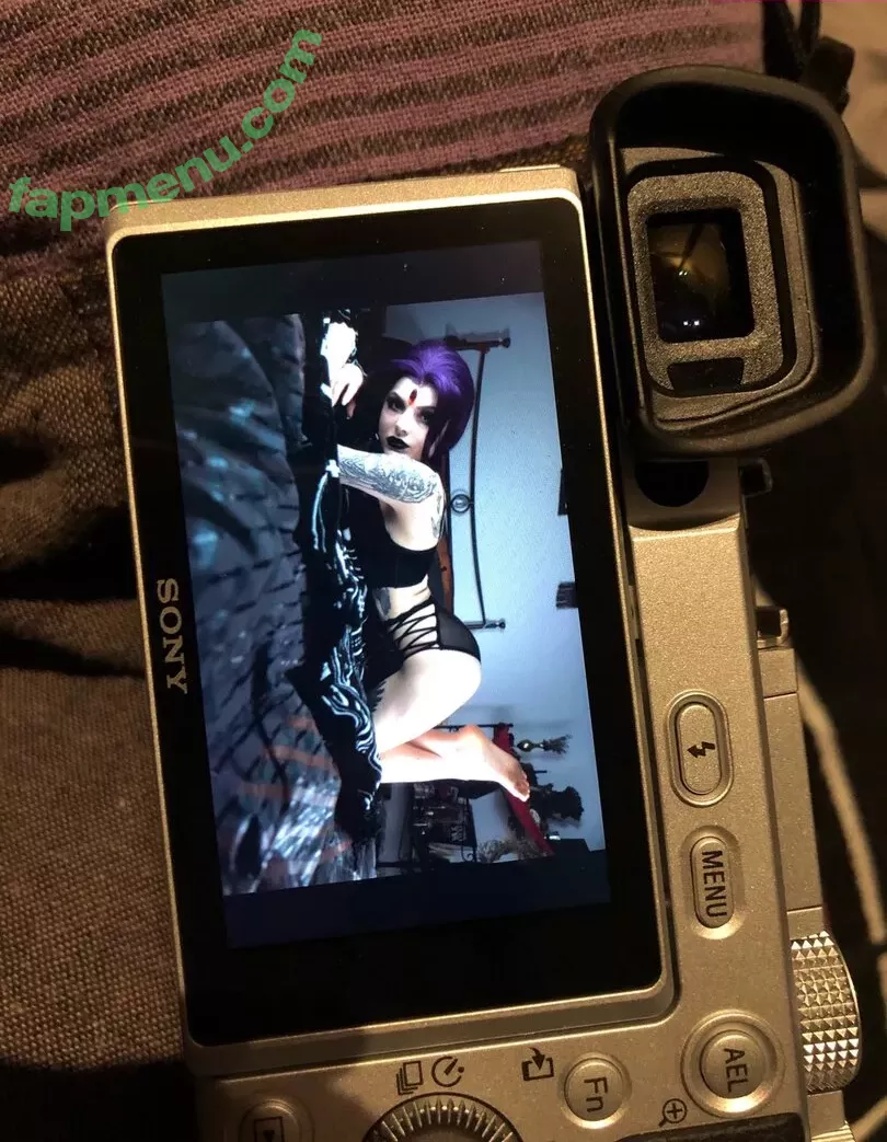 Faerie Blossom nude photo #0046 (FaerieBlossom / Nimue / faerie_blossom)