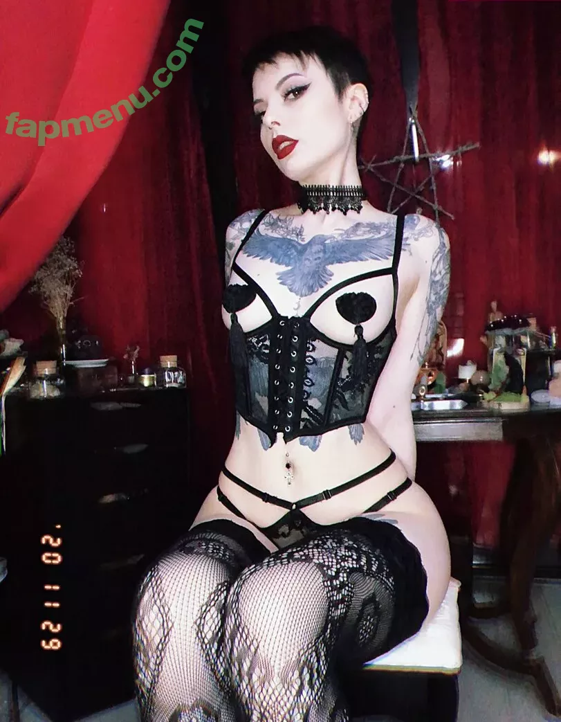 Faerie Blossom nude photo #0220 (FaerieBlossom / Nimue / faerie_blossom)