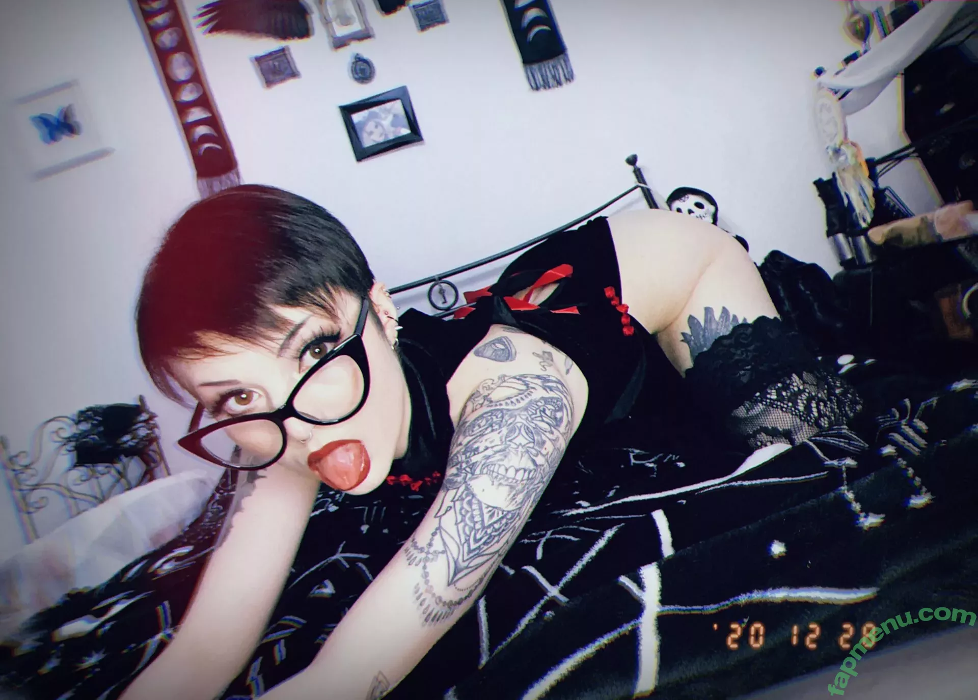 Faerie Blossom nude photo #0393 (FaerieBlossom / Nimue / faerie_blossom)