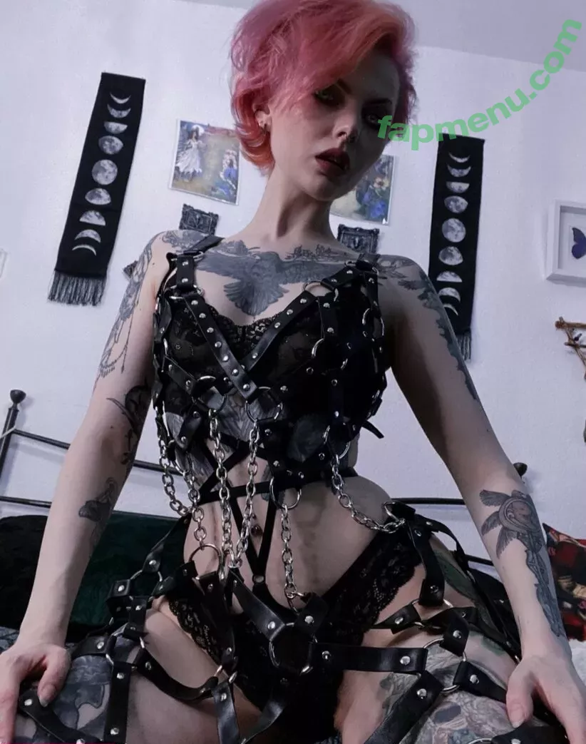 Faerie Blossom nude photo #0790 (FaerieBlossom / Nimue / faerie_blossom)