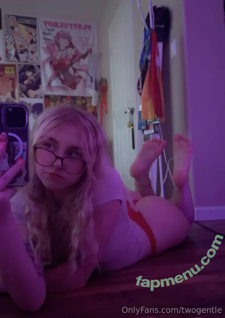 faeriies nude photo #0121 (222GenTle / faeriies.sissy)