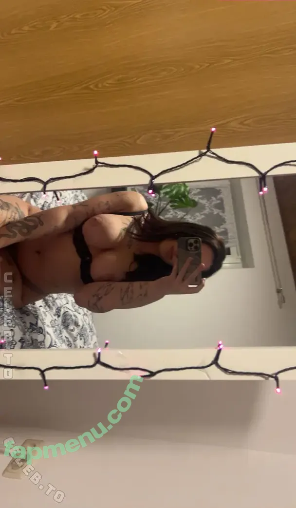 faey211 nude photo #0009 (l.izzie18)