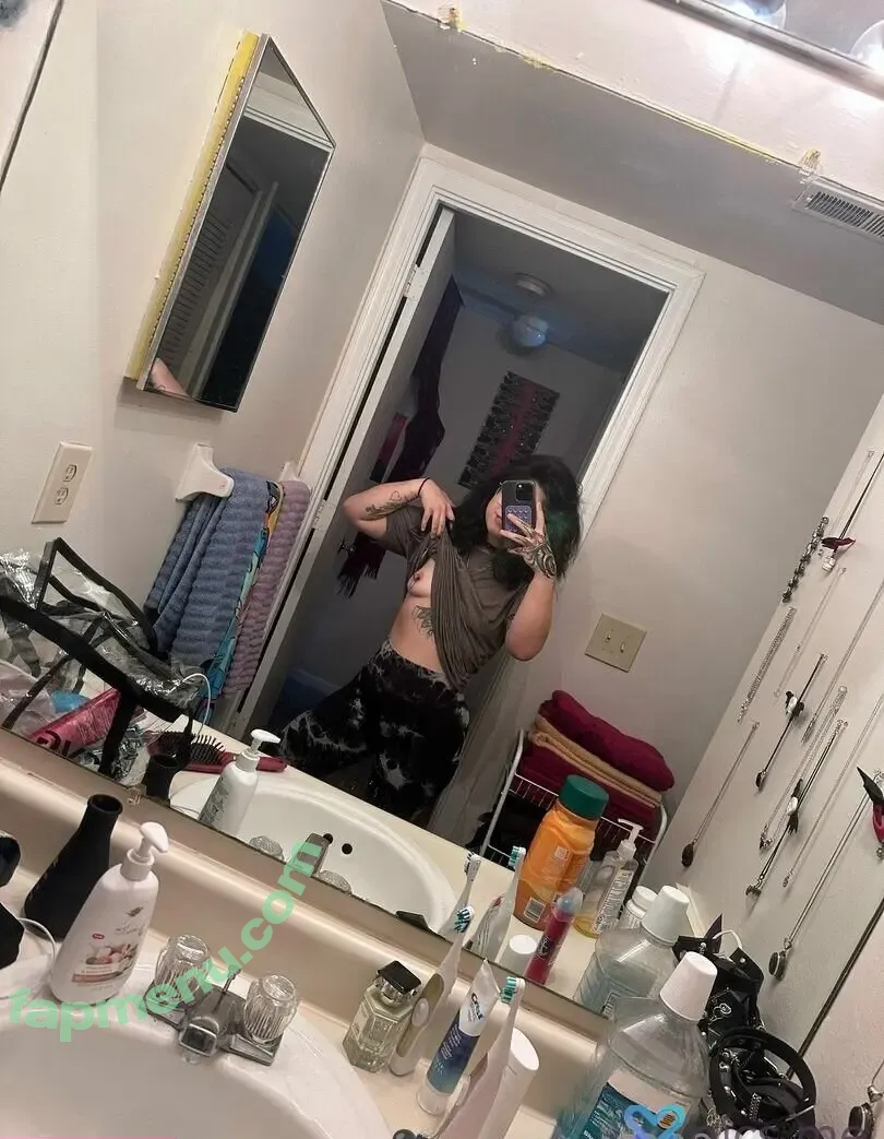 fairlyodd222 nude photo #0117 (fairlyodd222)