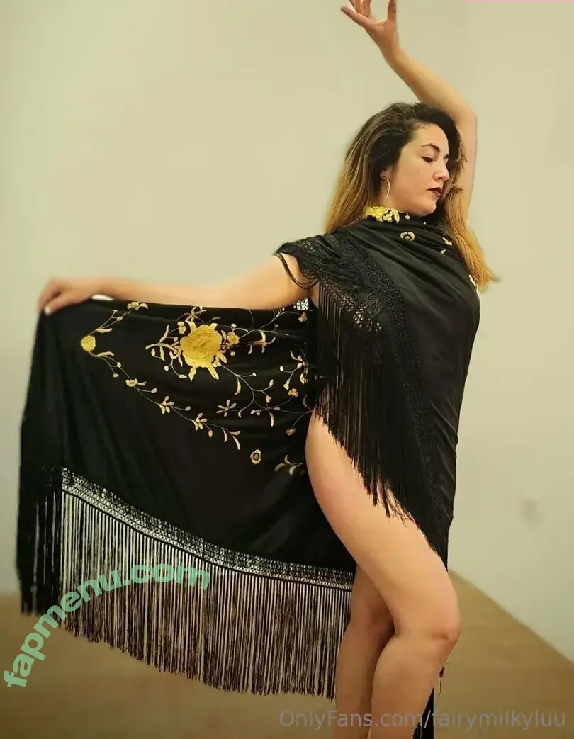 fairymilkyluu nude photo #0016 (fairymluu)