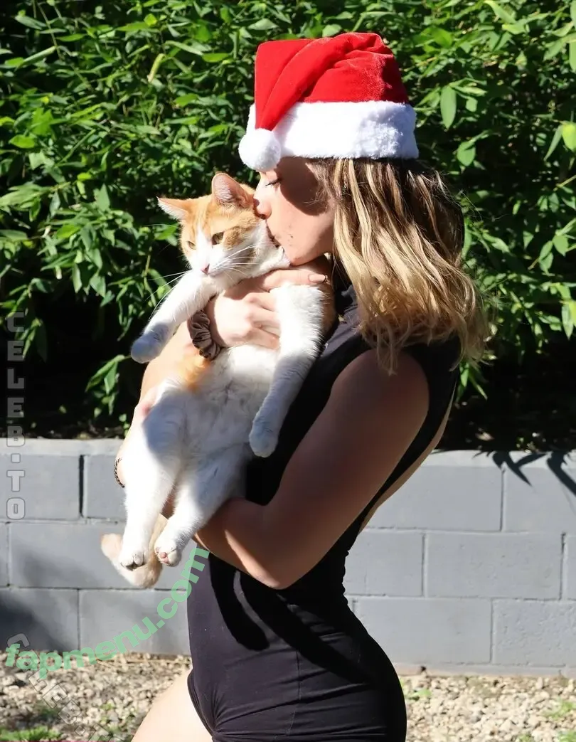 Faith Ordway nude photo #2932 (MF_DAZNXSeries / faithordway / itsfaithmarone)